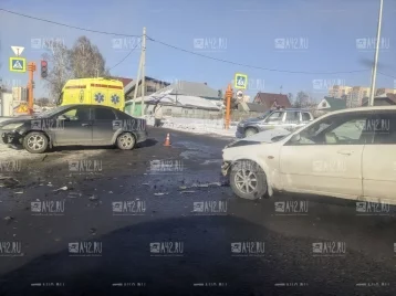 Фото: В ГАИ назвали причину прибытия машины реанимации к месту ДТП в Кемерове 1