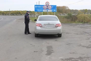 Фото: В Кузбассе в ходе рейда оштрафовали водителей авто с иностранными номерами 1