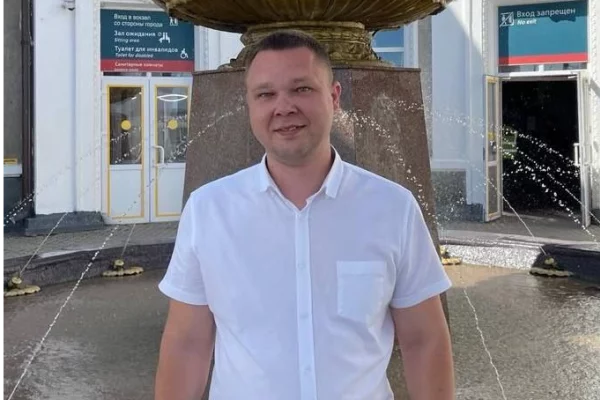 В Кузбассе железнодорожники спасли пожилого пассажира на станции