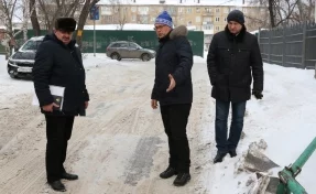 Илья Середюк проверил, как в Кемерове убирают снег
