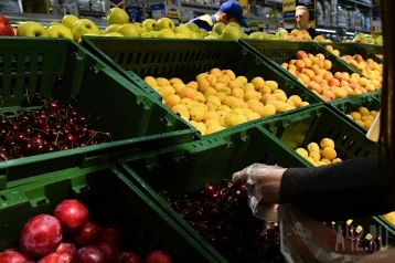 Фото:  С 10 августа Россия приостановит ввоз фруктов из Китая 1