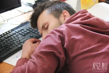 Фото: Названы способы побороть сонливость во время рабочего дня 1