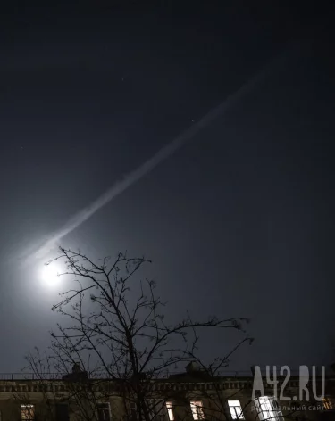 В Подмосковье продолжается атака БПЛА, пострадал мужчина