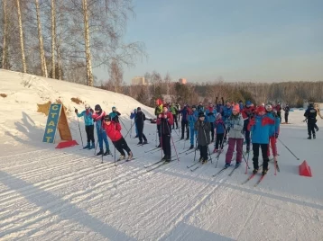 Фото: В Кемерове прошёл массовый лыжный забег в честь 80-летия снятия блокады Ленинграда  1