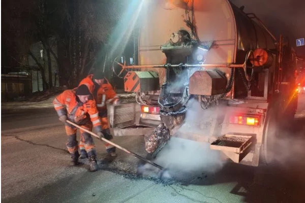 В Кемерове провели ямочный ремонт на улицах Двужильного и Баумана