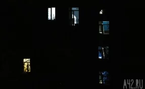 Плотная штора защитила жильцов квартиры от обломков БПЛА на юго-западе Москвы
