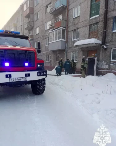 Один человек пострадал при пожаре в пятиэтажке в Новокузнецке