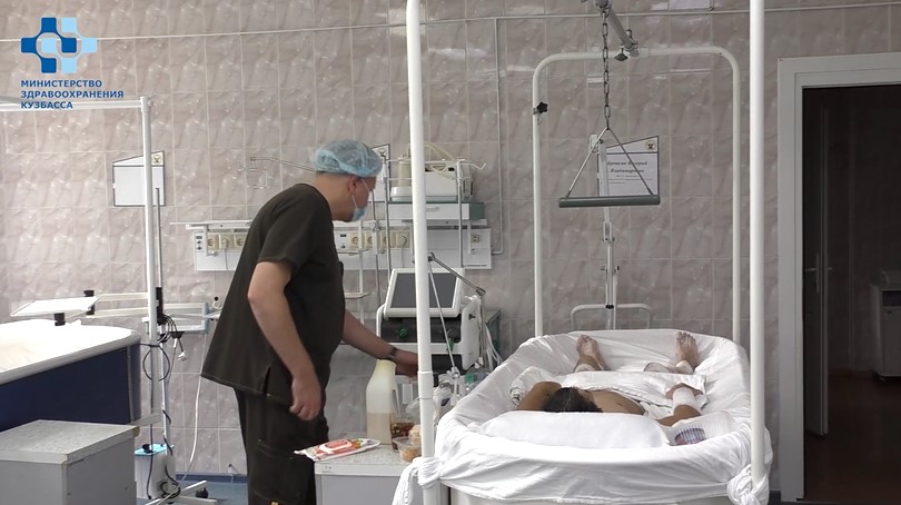 В Кемерове медики спасли семью, которая получила сильные ожоги при взрыве бытового газа