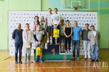Фото: В Кузбассе назвали победителей соревнований по плаванию  1