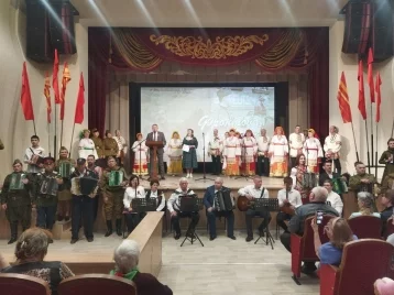 Фото: В Кузбассе выбрали лучшего гармониста 1