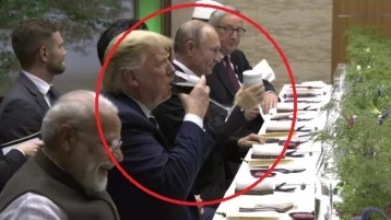 Фото: На ужин в Осаке Путин пришёл с термосом 1