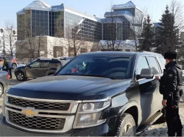 Фото: У кузбасской организации арестовали автомобиль стоимостью 2 миллиона рублей 1