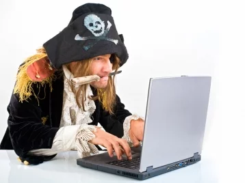 Фото: В Кузбассе осуждён компьютерный пират 1