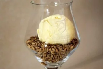 Фото: Испанским кондитерам удалось сделать мороженое из пива 1