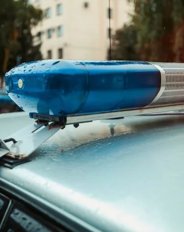 Сотрудники ФСБ пресекли попытку поджога здания администрации города Великие Луки