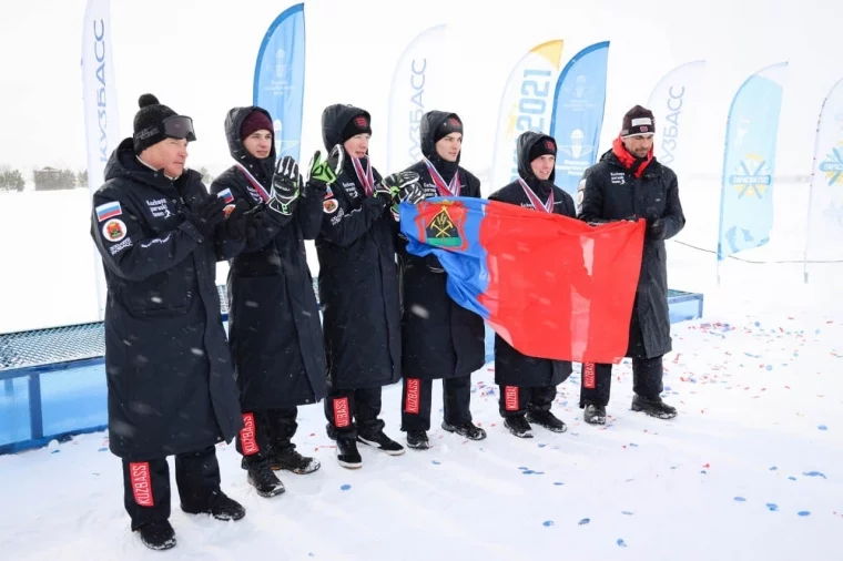 Фото: Губернатор Кузбасса поздравил победителей чемпионата России по параски 3