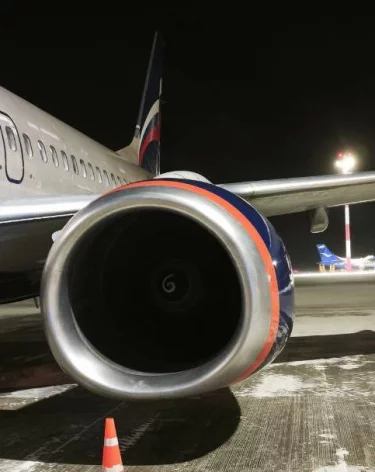 Самолёт Красноярск — Сочи вернулся в аэропорт вылета по технической причине