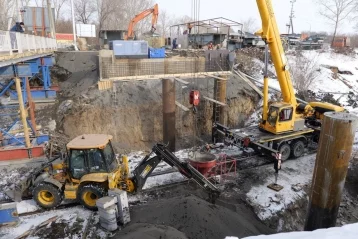 Фото: В Кемерове приступили к сборке металлоконструкций на стройплощадке путепровода в Пионере 4