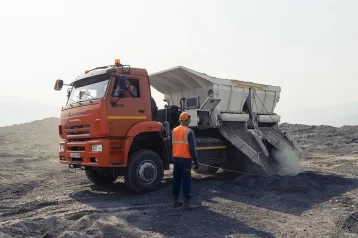 Фото: УК «Кузбассразрезуголь» автоматизировала  забойку скважин для взрывных работ 2