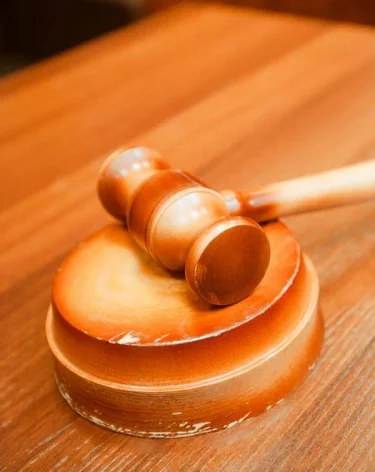 Кузбассовец попал под суд за покупку прав на управление маломерным судном