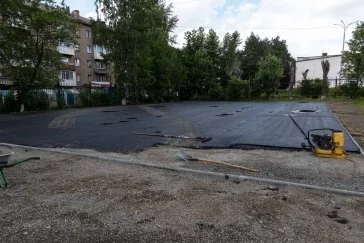 Фото: В Кемерове четыре школы получат новые спортплощадки с безопасным покрытием 3