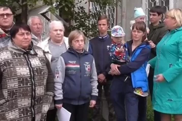 Фото: Уральцы предложили Путину переселить чиновников в их аварийное жилье 1
