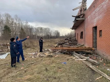 Фото: Прокуратура начала проверку после обрушения крыши в кафе в Кемерове 4