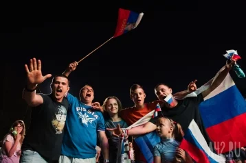 Фото: В мэрии назвали количество кемеровчан, посмотревших матчи ЧМ-2018 в фан-зоне на бульваре Строителей 1