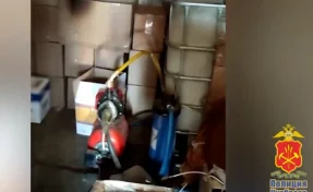 ОПГ в Кузбассе 6 лет готовила и продавала алкогольный суррогат: суд вынес приговор 