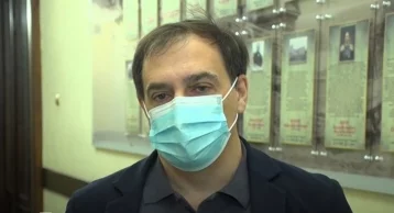Фото: «Никаких последствий не заметил»: замгубернатора Кузбасса привился вакциной от коронавируса 1