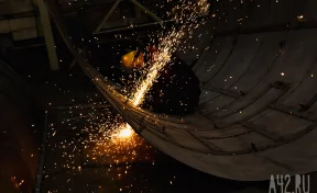 Сварщик с зарплатой от 267 000 рублей стал самой высокооплачиваемой рабочей профессией