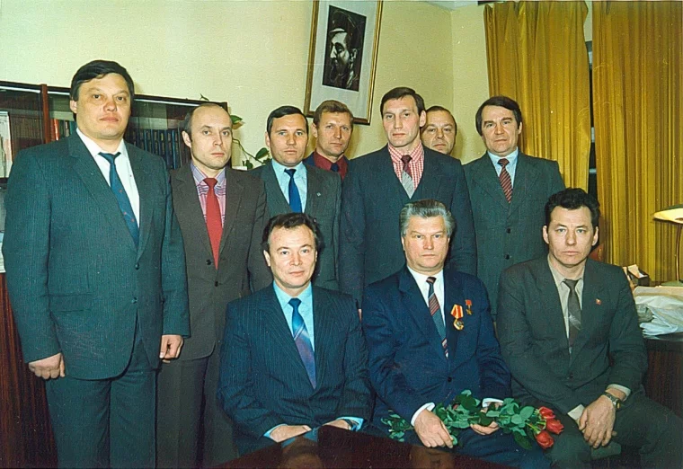 Фото: Легендарный командир Группы «Альфы» Геннадий Зайцев посетил Кемерово 2