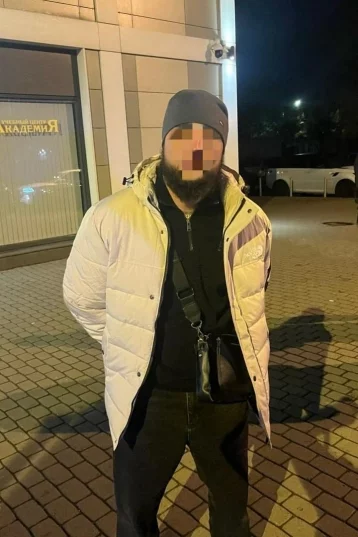 Фото: В центре Санкт-Петербурга злоумышленники похитили мужчину, угрожая ножом 1