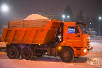 Фото: В администрации Кемерова рассказали, какие улицы запланировано очистить от снега 1