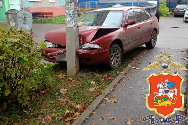 В Подмосковье автомобиль без водителя сбил пенсионерку