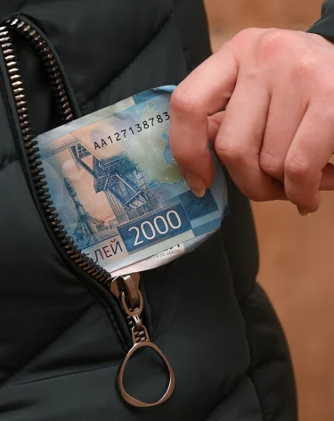 Кемеровчанин попросил за час дружбы с ним 5 000 рублей