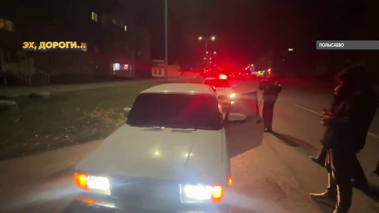 Кузбассовец на полностью тонированном авто жёстко нарушил ПДД, его оштрафовали