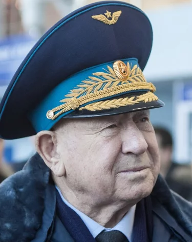 Сергей Цивилёв распорядился выделить 10 млн рублей на ремонт кемеровской школы, в которой учился Алексей Леонов 