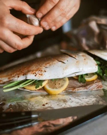 Путин поручил увеличить уровень потребления рыбы и морепродуктов среди россиян