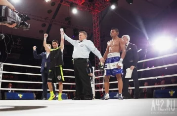 Фото: Миша Алоян победил в первом бою на профессиональном ринге 1