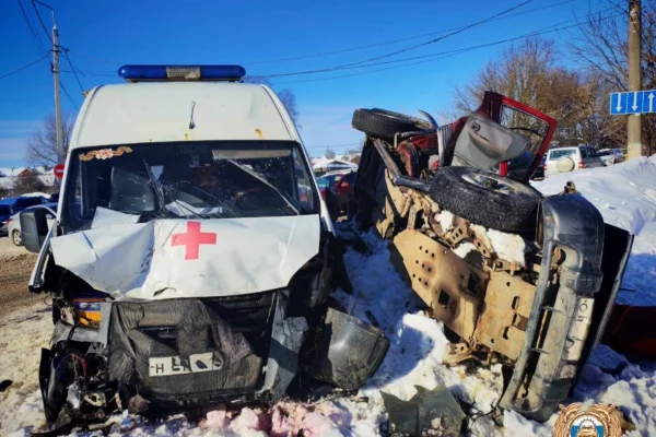 В Твери в ДТП со скорой погиб человек