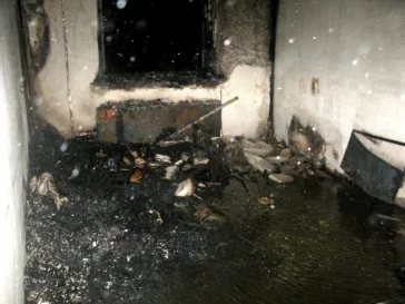 Фото: Суд вынес приговор кузбассовцу, спалившему свою квартиру и случайно убившему соседку 2