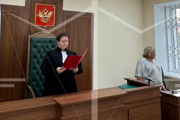 В Свердловской области суд восстановил на работе металлурга, уходившего на минуту раньше