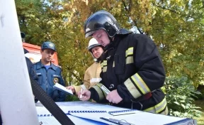 Сергей Цивилёв проконтролировал ход эвакуации людей при «пожаре» в библиотеке