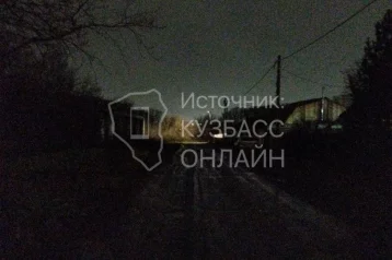Фото: Кемеровчане пожаловались на непроглядный мрак на одной из улиц 1