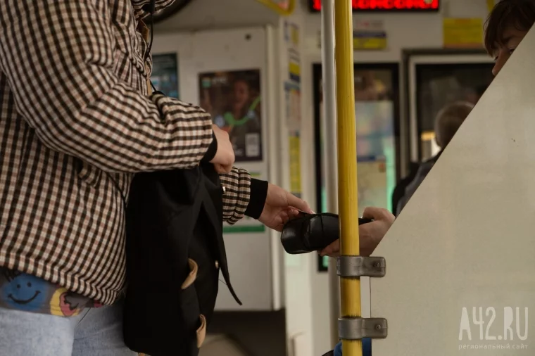 Фото: Одним — новые проездные, другим — карта жителя Кузбасса. Как будет работать льготный проезд после 1 января 2