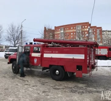 Фото: В Кемерове из крупного торгового центра эвакуировались более 100 человек 2