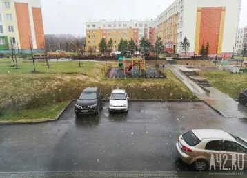 Фото: В Кемерове выпал снег днём 4 мая 1