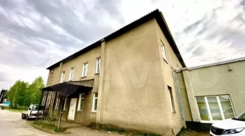 Фото: В Кемерове продают здание поликлиники за 3 млн рублей 1