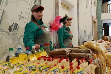 Фото: На избирательных участках кемеровчане могут сдать нормы ГТО и угоститься сладостями 1
